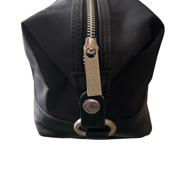 New Calvin Klein toiletry top zip bag in black. Silver hardware. - Picture 2 of 7